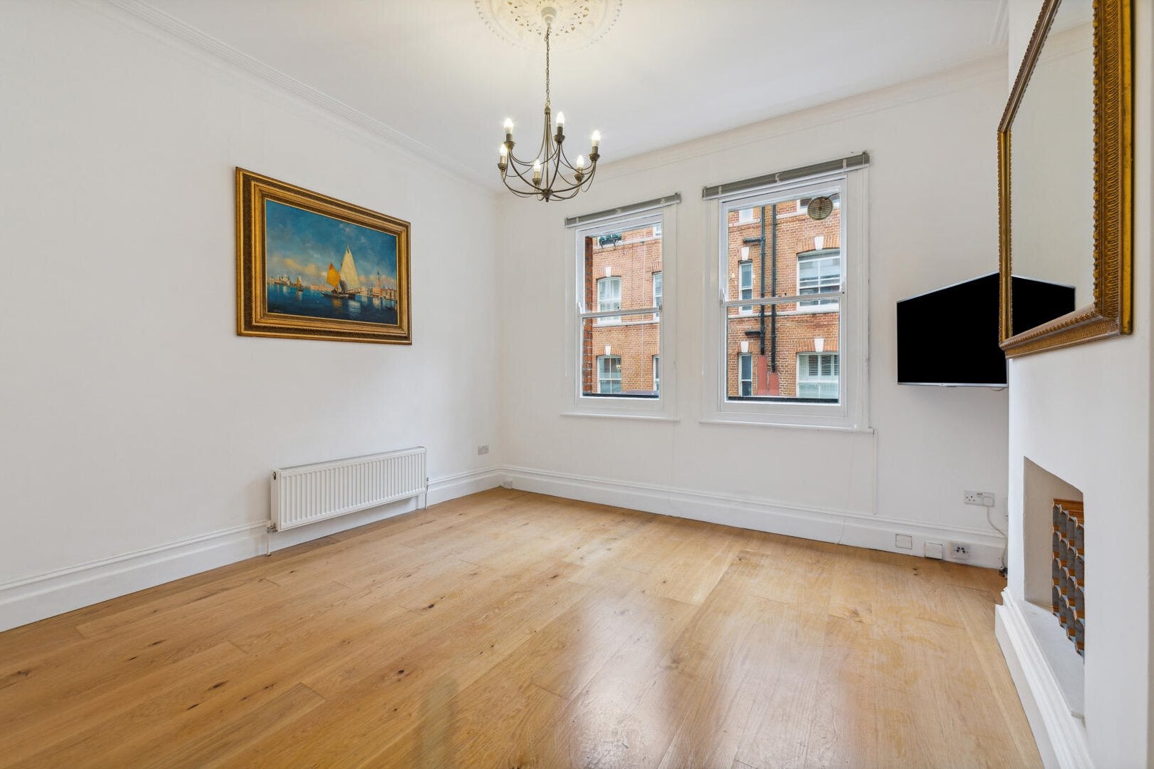 Flat Lawrence Street in Greater London