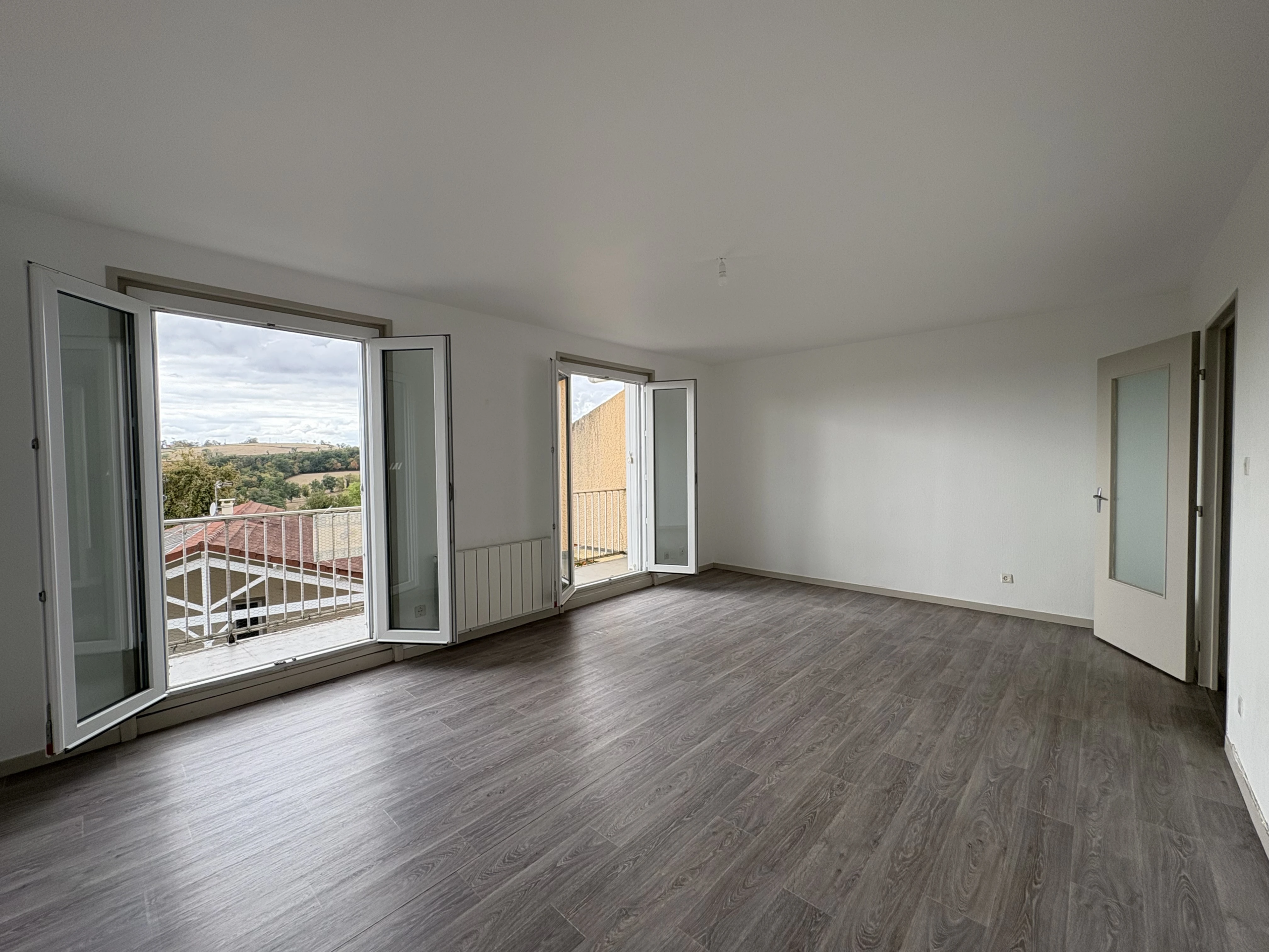 Flat Rue de Bellevue in Combre