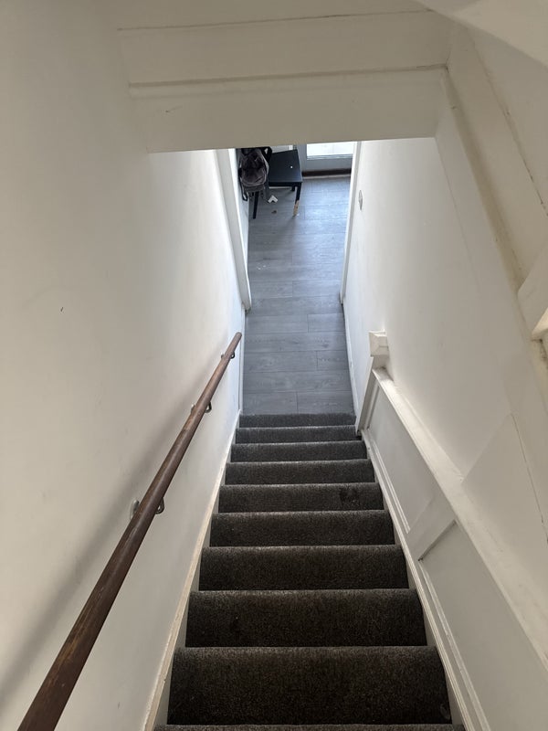 Room Sherwood Park Road in Greater London