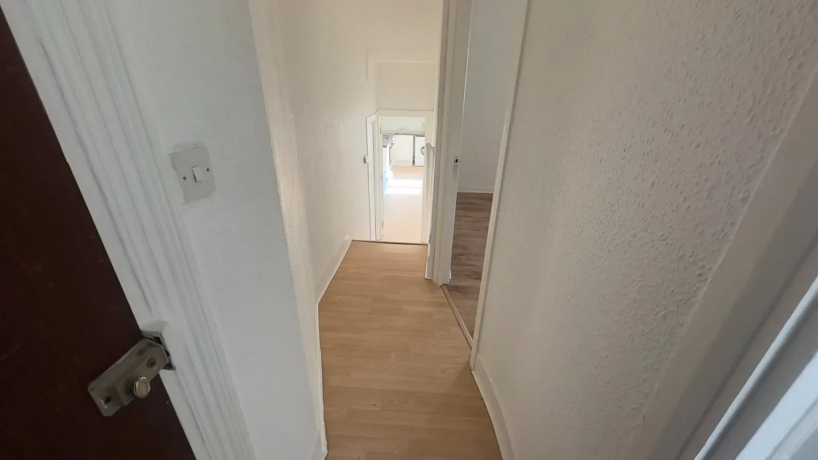 Flat Hewitt Road in Greater London