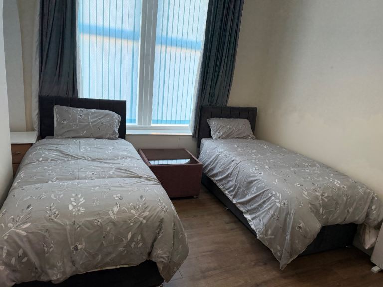 Flat Wellmeadow Street in Paisley