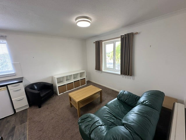 Flat Midland Place in Tregof