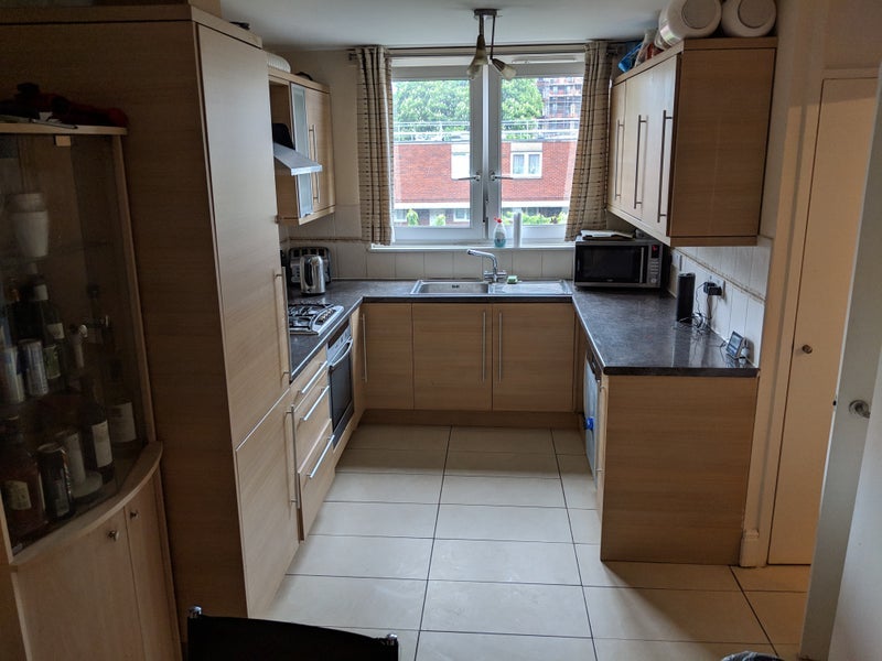 Room Mitchell Street in Greater London