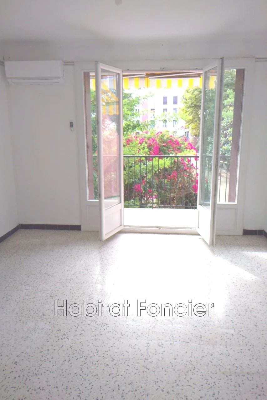 Appartement Square des Charentes à Perpignan