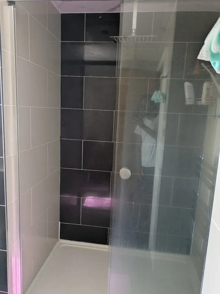 Room High Street in Slough