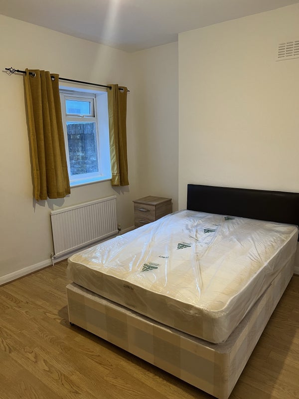 Room Hanover Park in Greater London