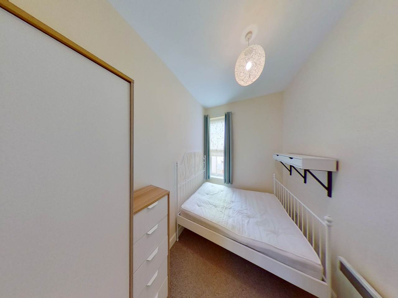 Flat Dogfield Street in Cardiff