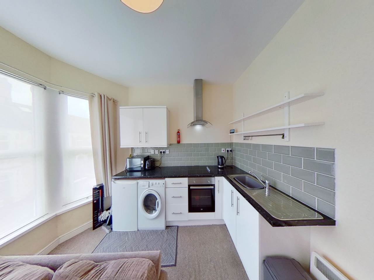 Flat Dogfield Street in Cardiff