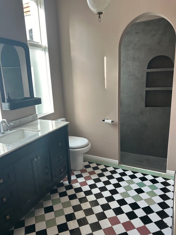 Room Kingsmead Road in Greater London
