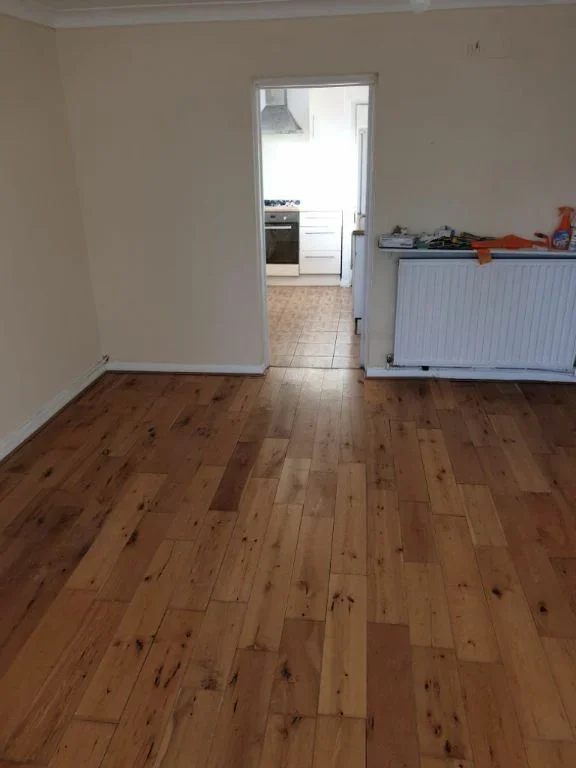 Room Eastern Avenue in Greater London