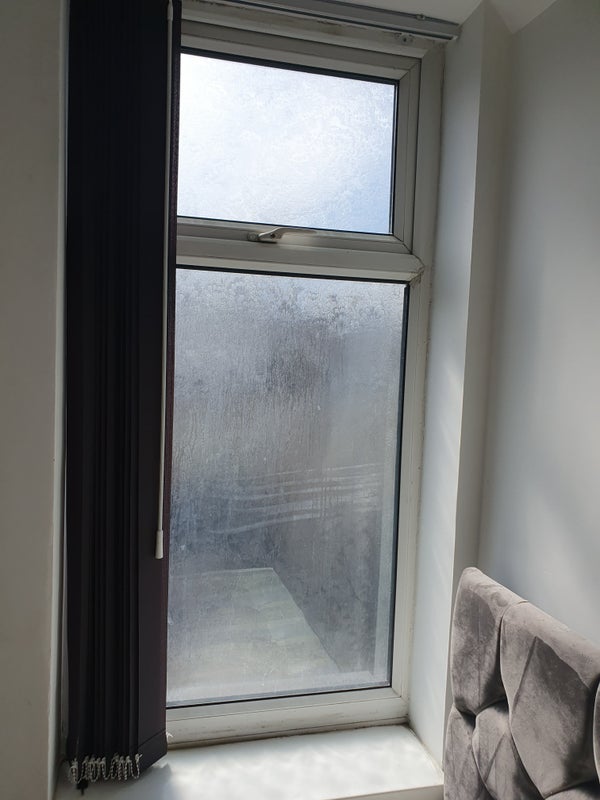 Room Merton Road in Bradford