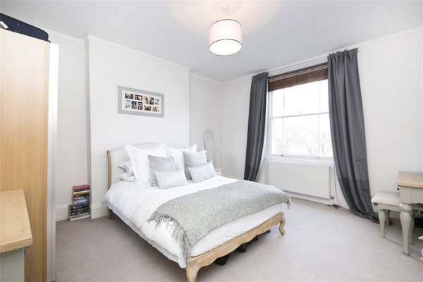 Flat St John's Grove in Greater London