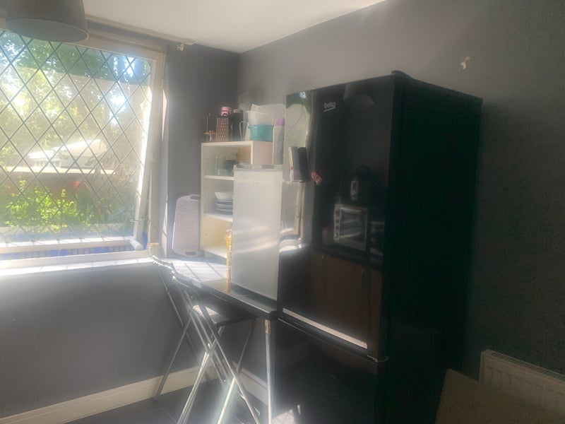 Room Geneva Drive in Greater London
