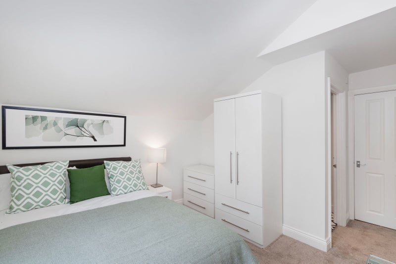 Room Ballater Road in Greater London