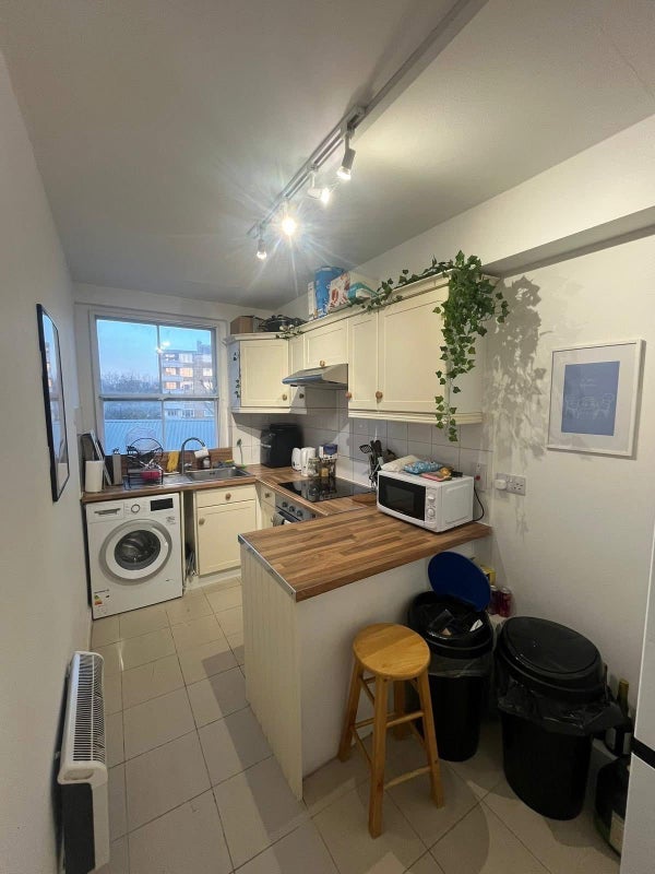 Room St Pancras Way in Greater London