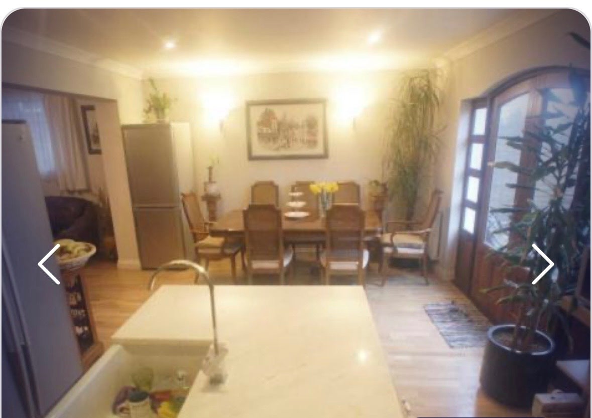House Dorchester Close in Greater London