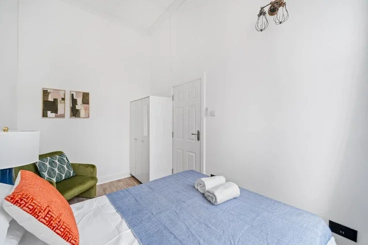 Flat Challoner Street in Greater London