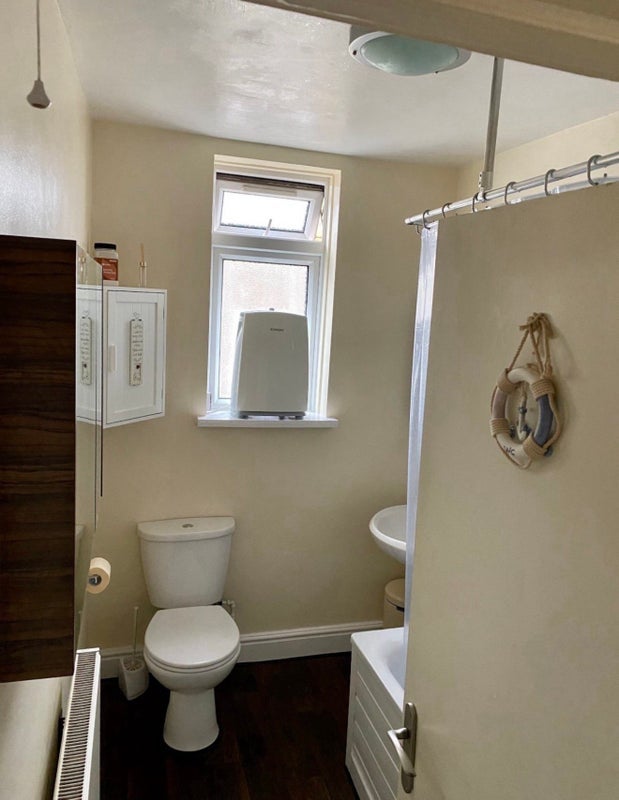 Room Camden High Street in Greater London
