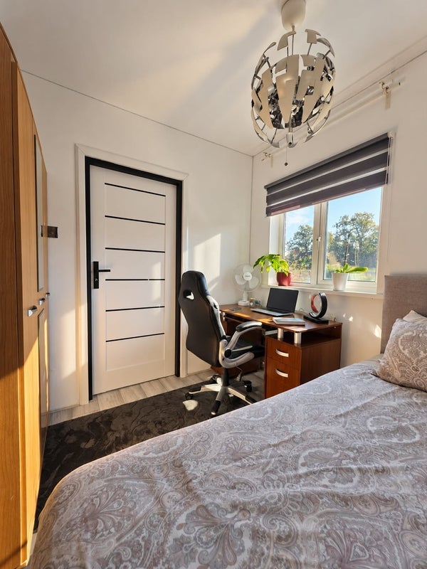 Room Aberbran Road in Cardiff