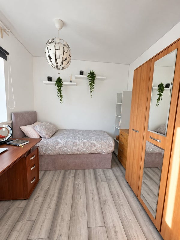 Room Aberbran Road in Cardiff