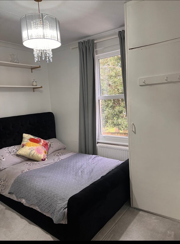 Room Shirley Gardens in Greater London
