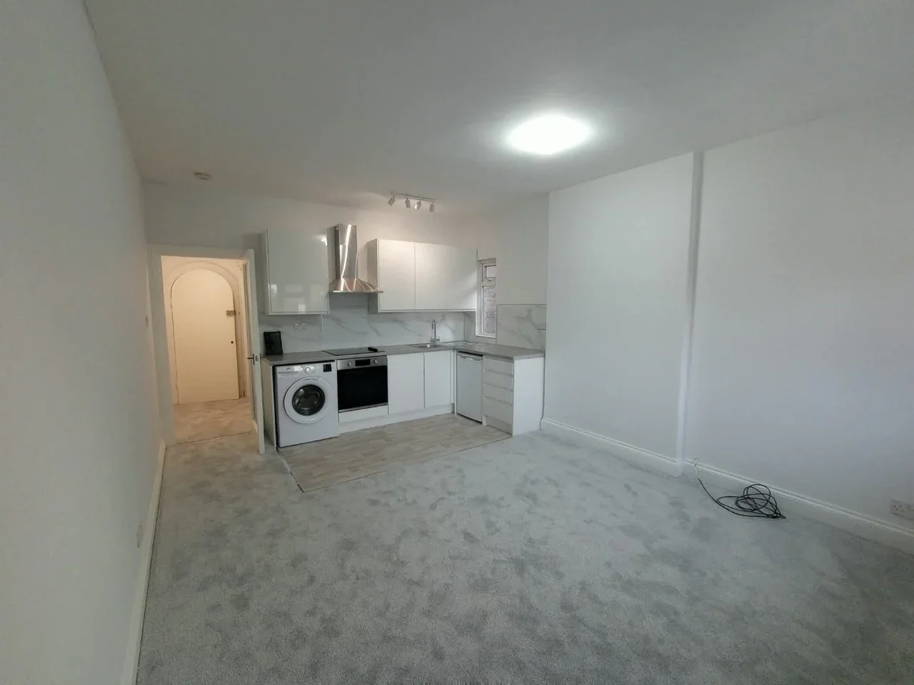 Flat Teignmouth Road in Greater London