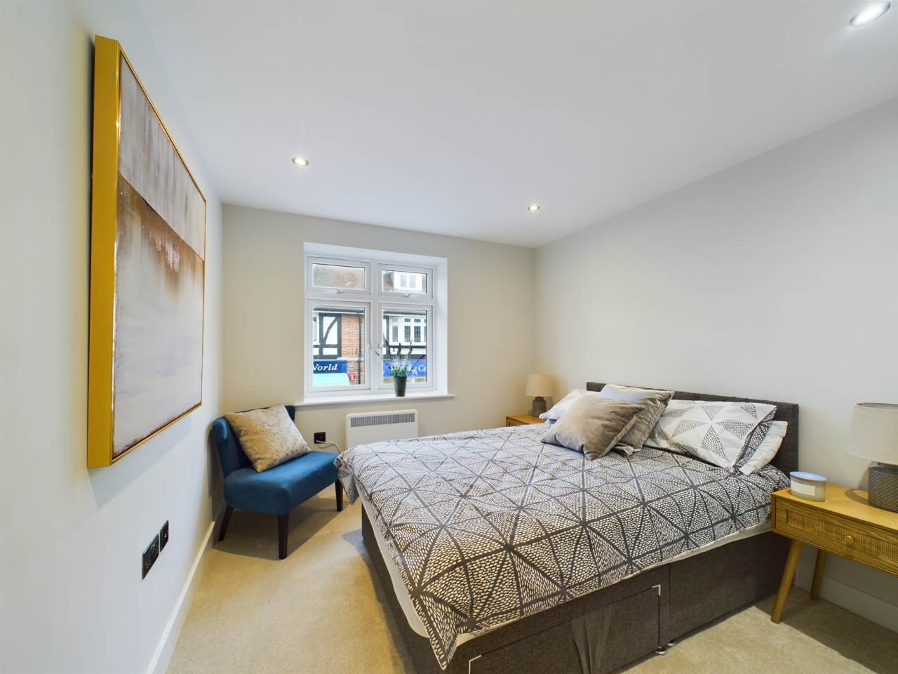 Flat Lymington Road in Christchurch