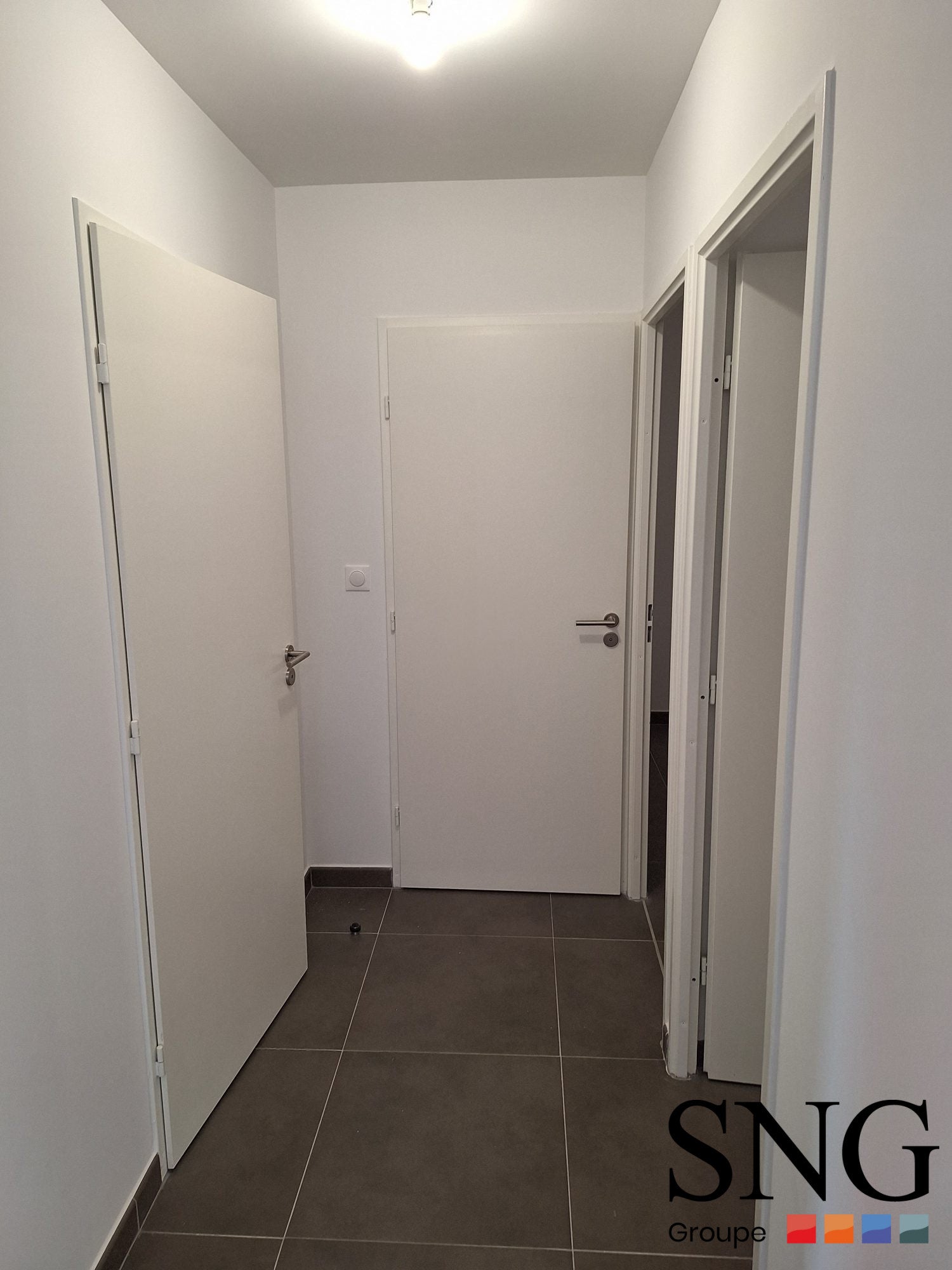 Appartement Avenue Monseigneur Robert Dalverny à Nîmes