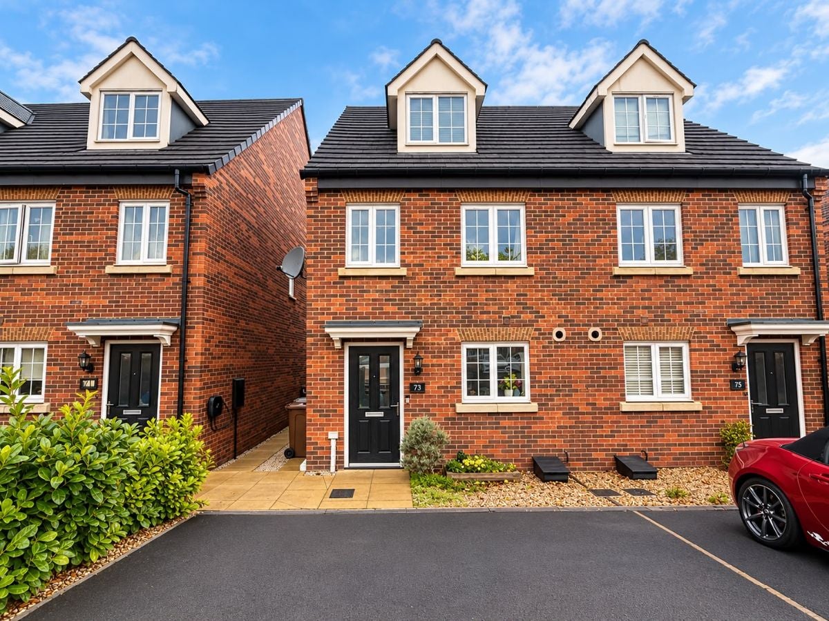 House Silkstone Road in Wakefield