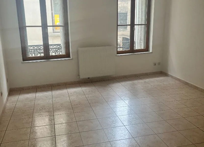Flat Rue Joliot Curie in Pont-Saint-Esprit