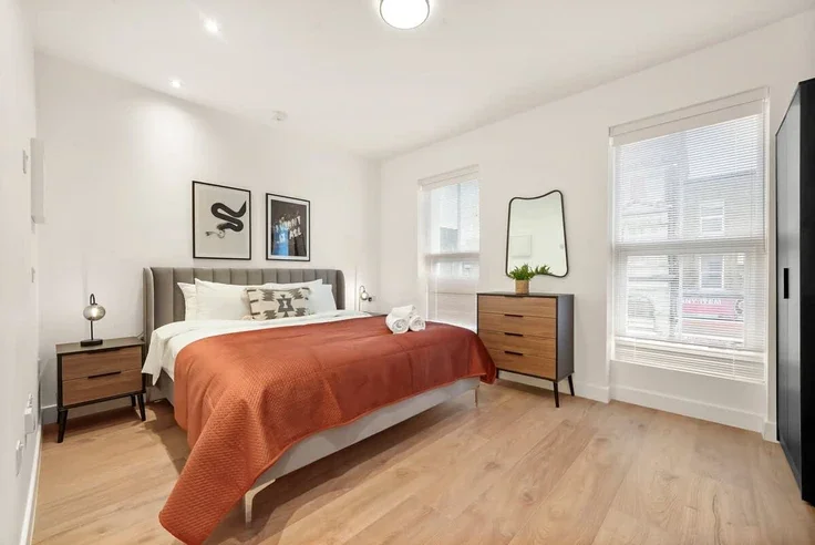 Flat Kingsland High Street in Greater London