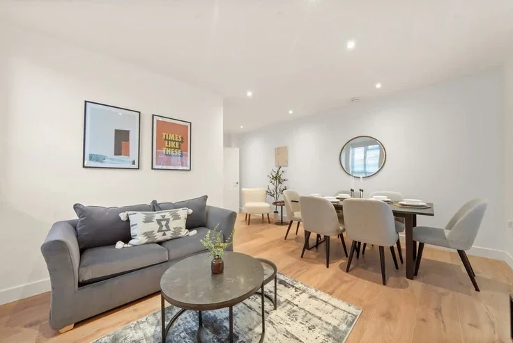 Flat Kingsland High Street in Greater London