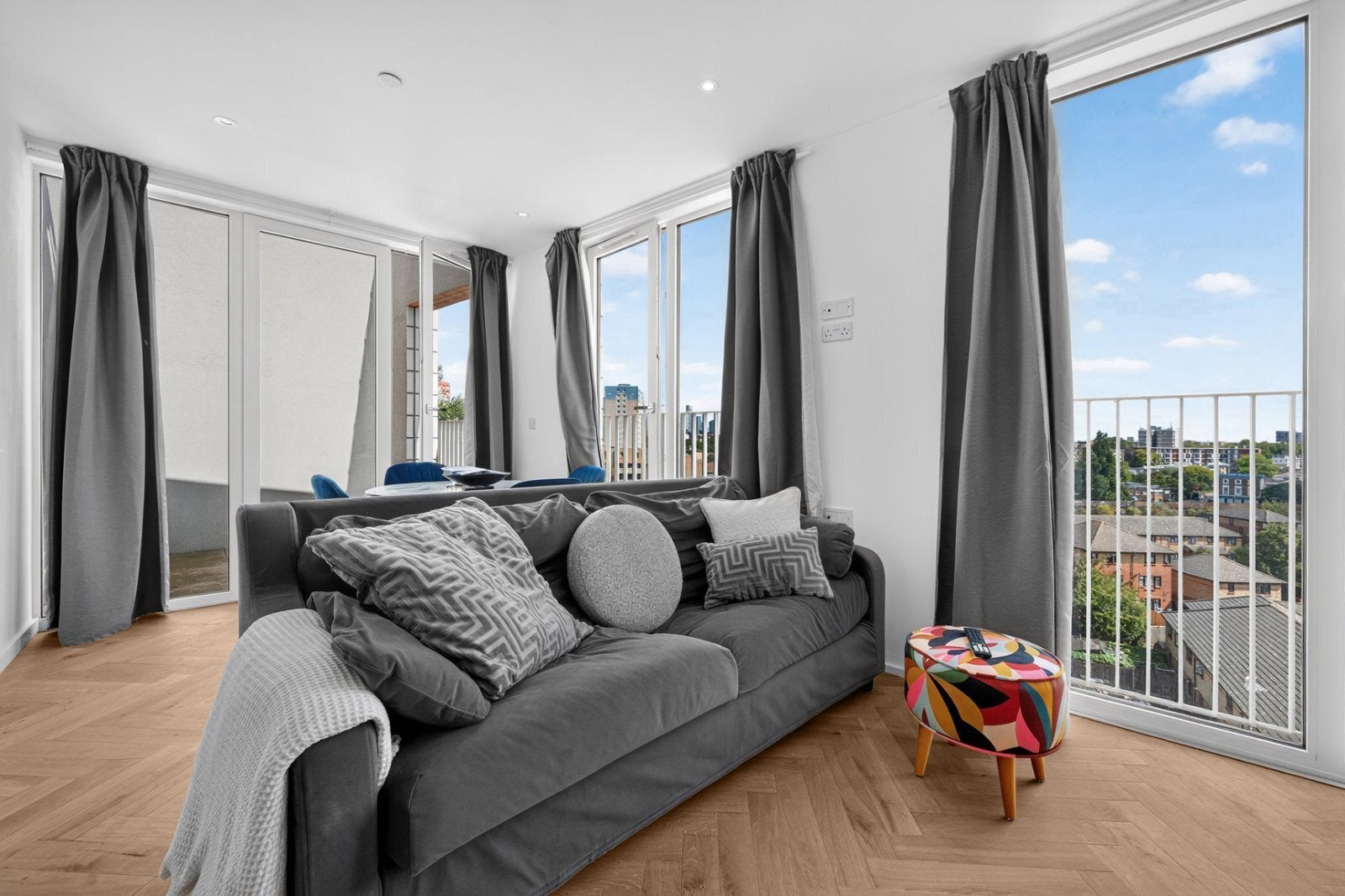 Flat Arklow Road in Greater London