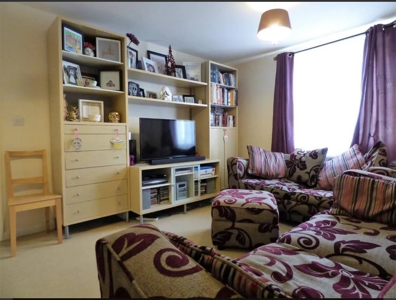 Flat Farnborough Road in Rushmoor