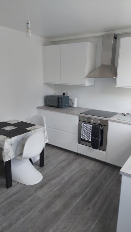 Room Henley Crescent in Braunstone Town
