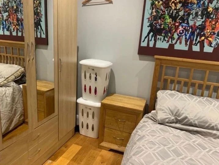 Room Suttons Lane in Greater London