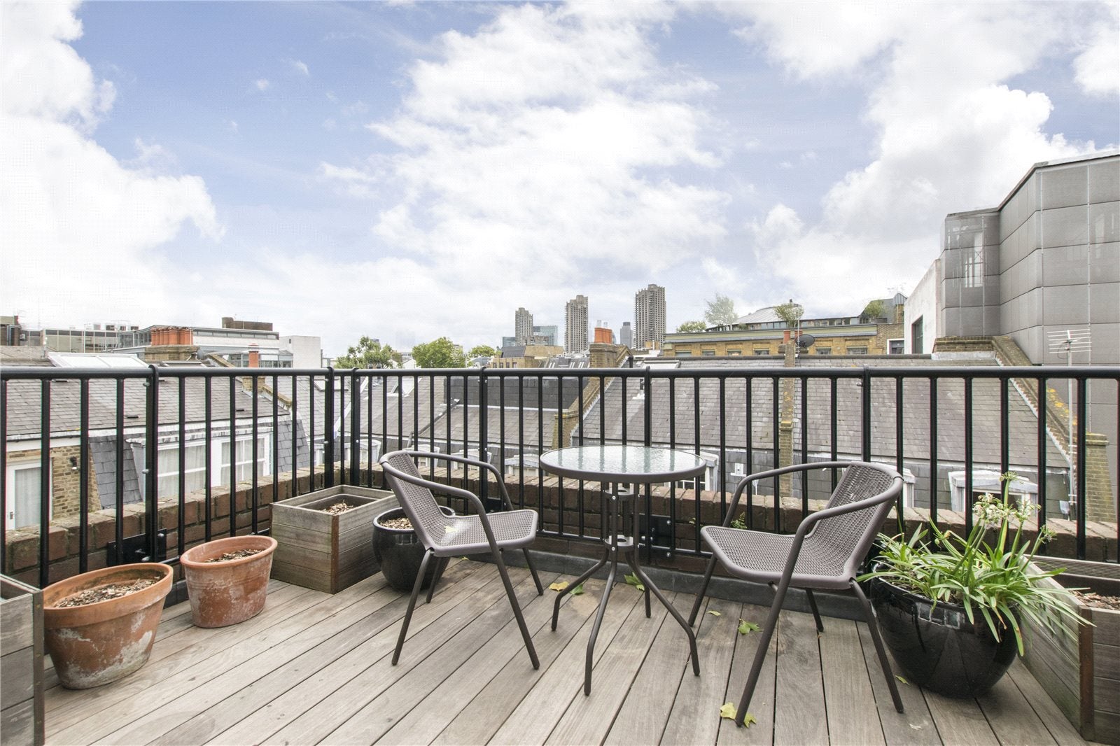 Flat Clerkenwell Green in Greater London