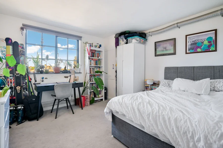 Flat Tyssen Street in London