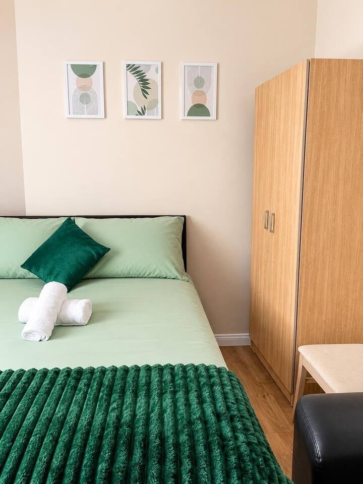 Room Southend Lane in Greater London