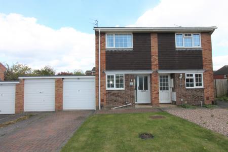 House Firethorn Crescent in Warwick