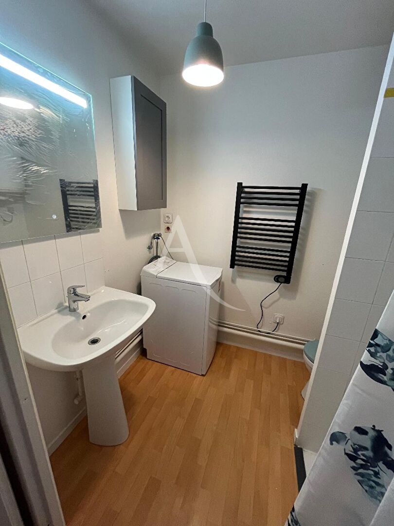 Chambre Rue Baron à Nantes