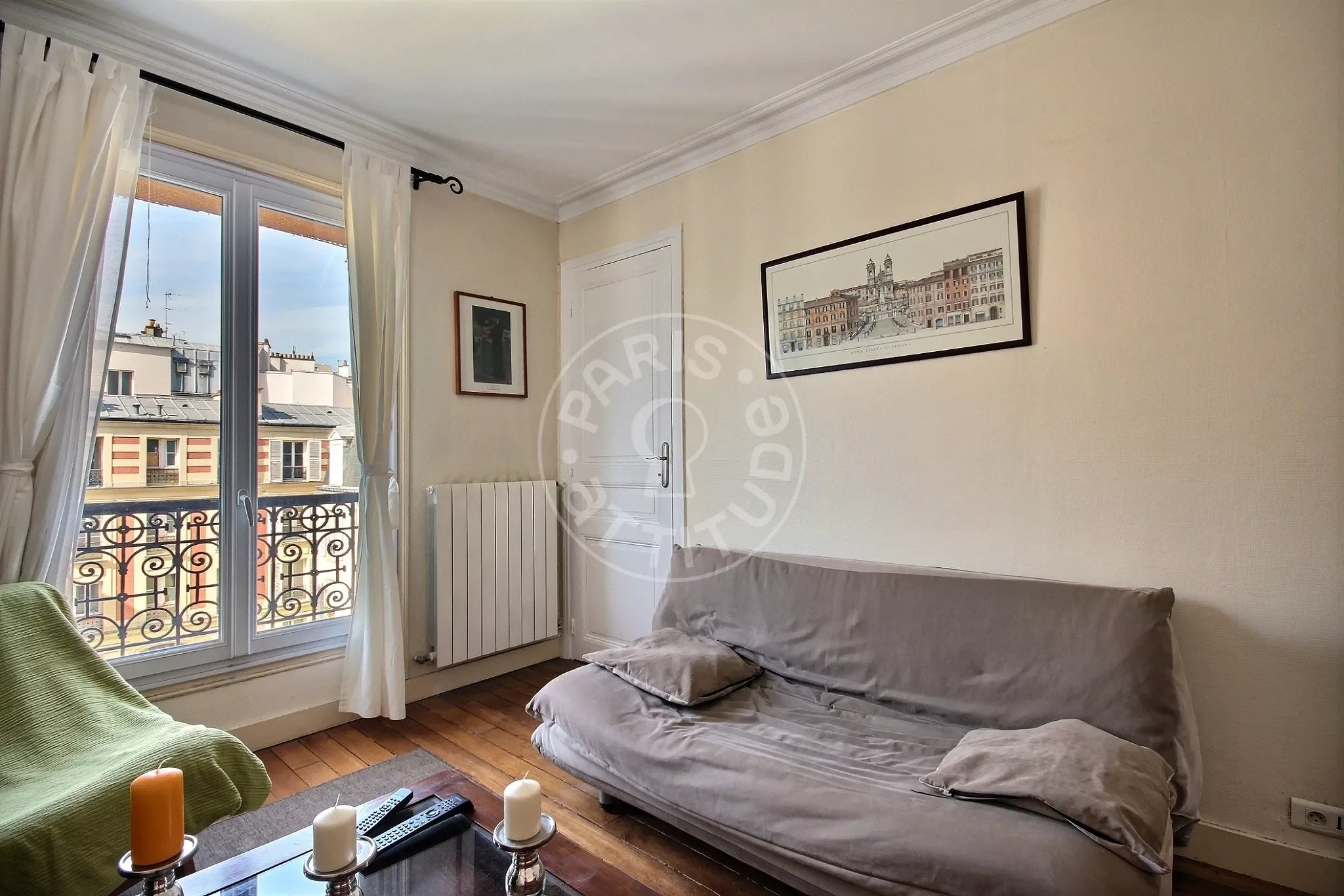 Appartement Rue du Moulin Vert à Paris