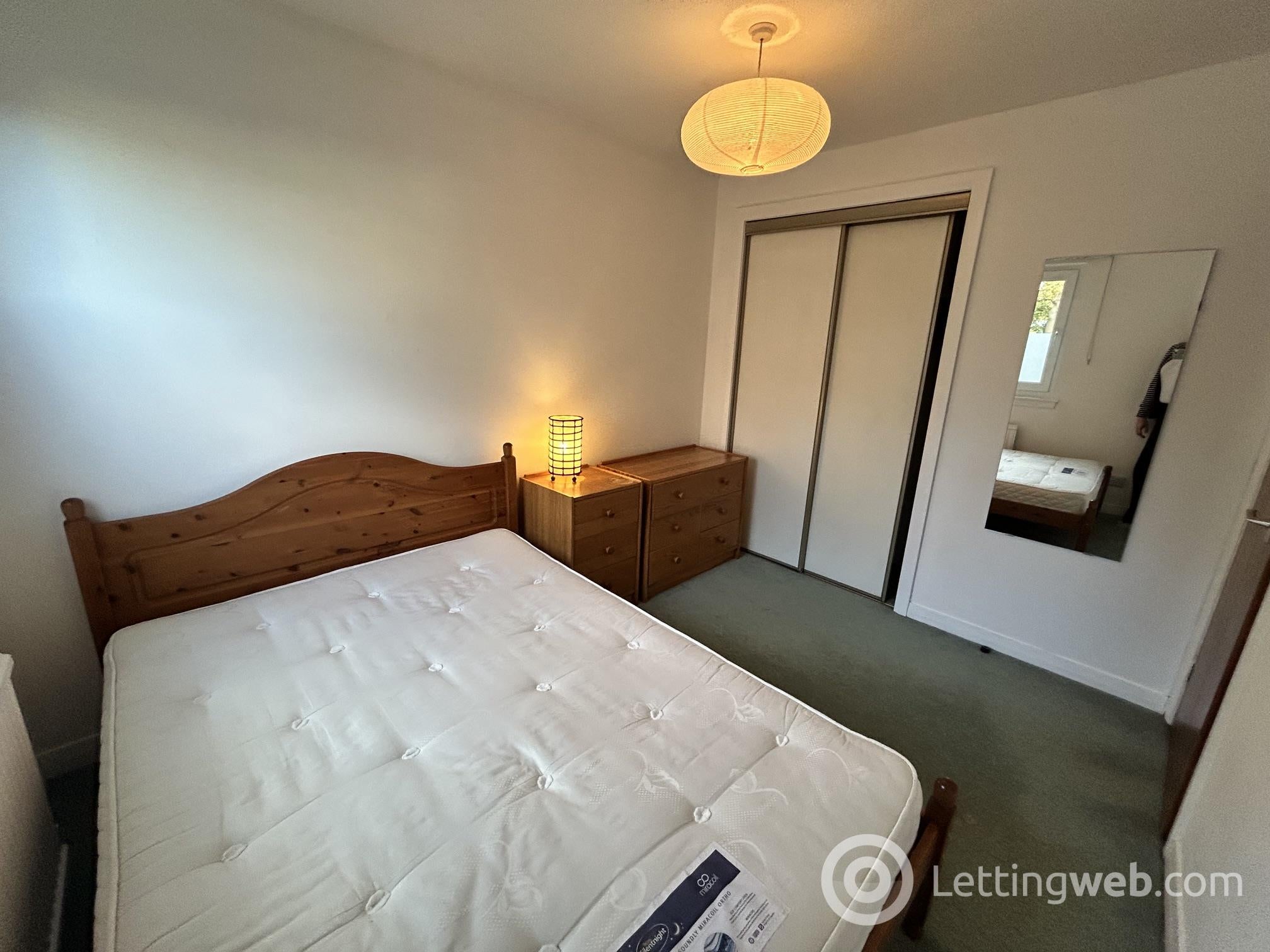 Flat West Winnelstrae in City of Edinburgh