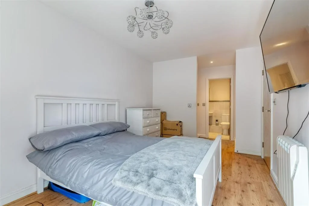 Flat Portland Place in Dartford
