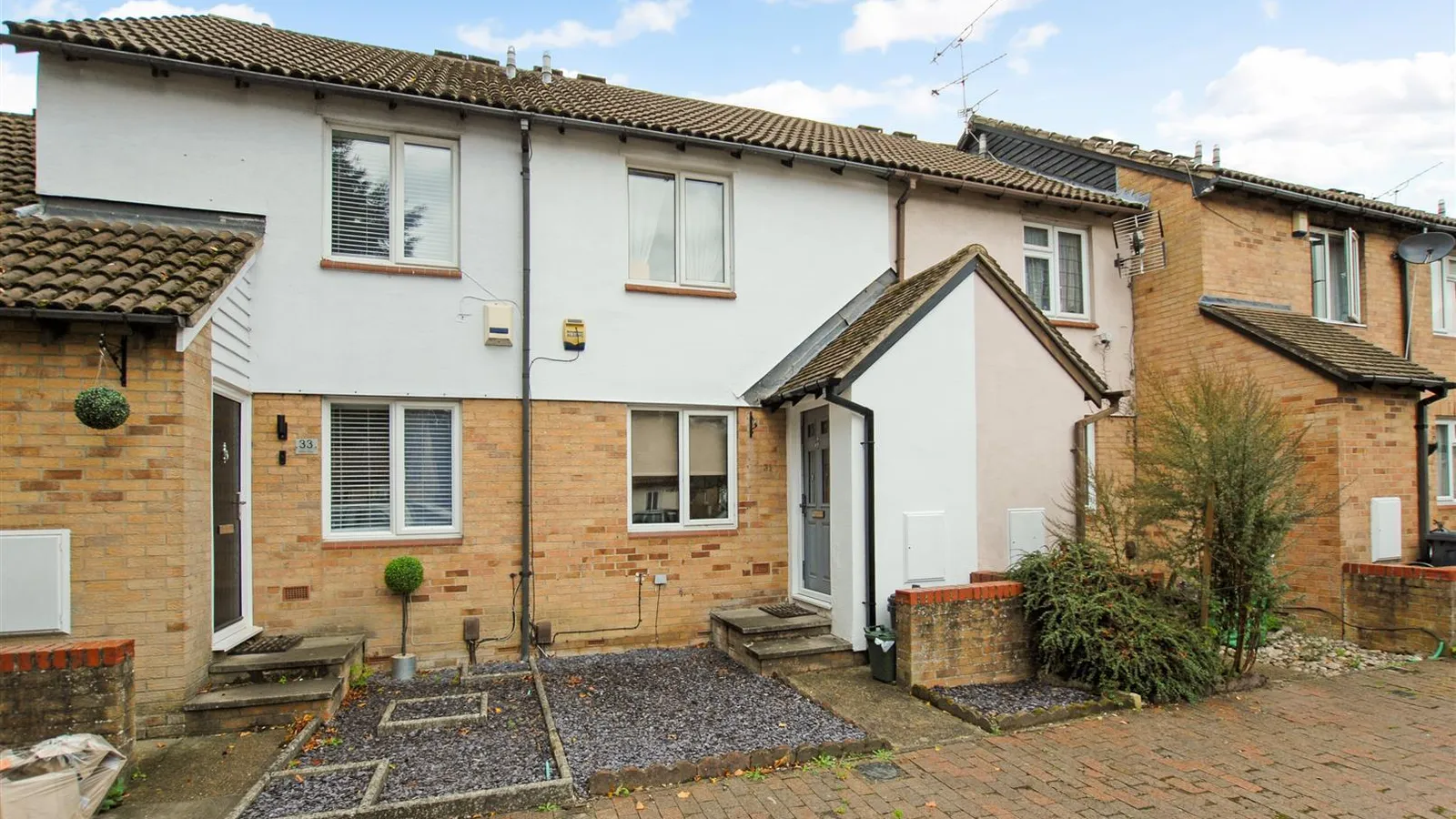 House Athol Way in Greater London