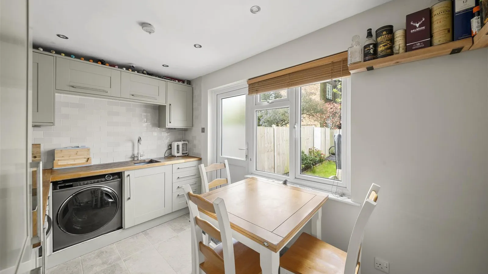 House Athol Way in Greater London