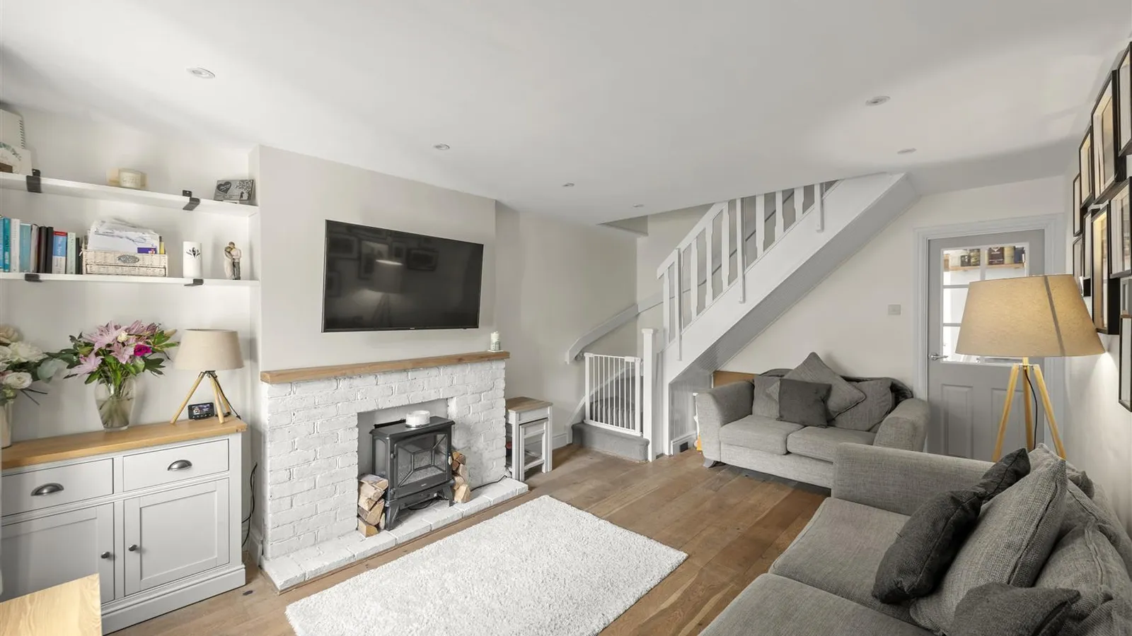 House Athol Way in Greater London