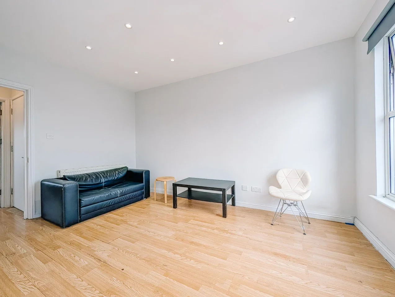 Flat South Ealing Road in Greater London