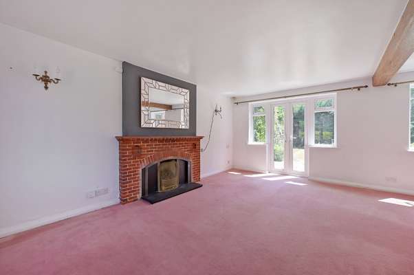 House Thicket Grove in Pinkneys Green