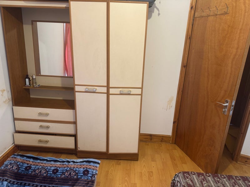 Room Buckland Road in Greater London